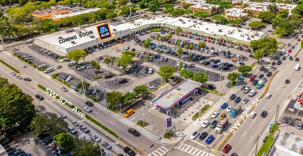 Gazit Horizons Acquires Sunset West in Miami
